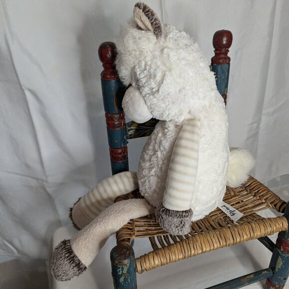 Aurora Purely Luxe White Alpaca 20" Stuffed Toy, Soft Plush - Picture 4 of 7
